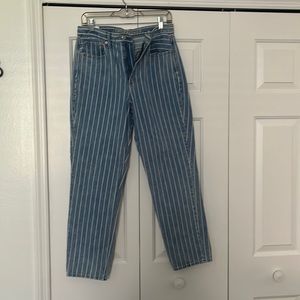 American eagle 2018 mom jeans!
